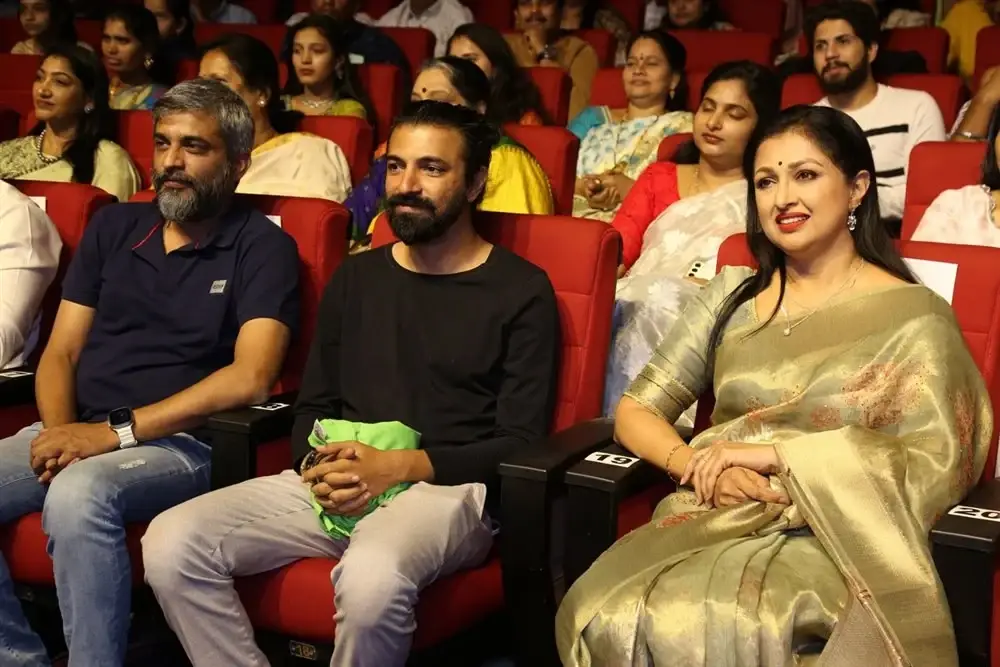 Indian Actress Gautami at Anni Manchi Sakunamule Movie Pre Release